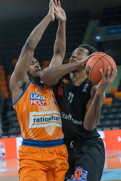 临许多西方 临许多西方