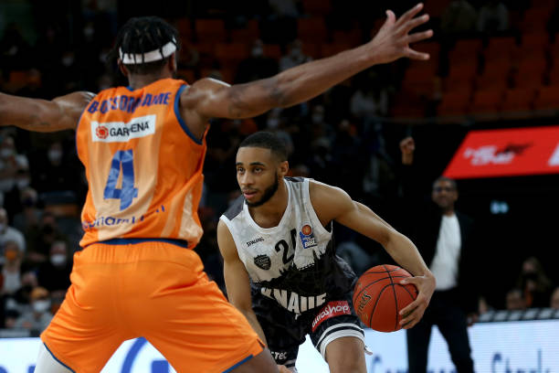 甲联赛的竞 甲联赛的竞